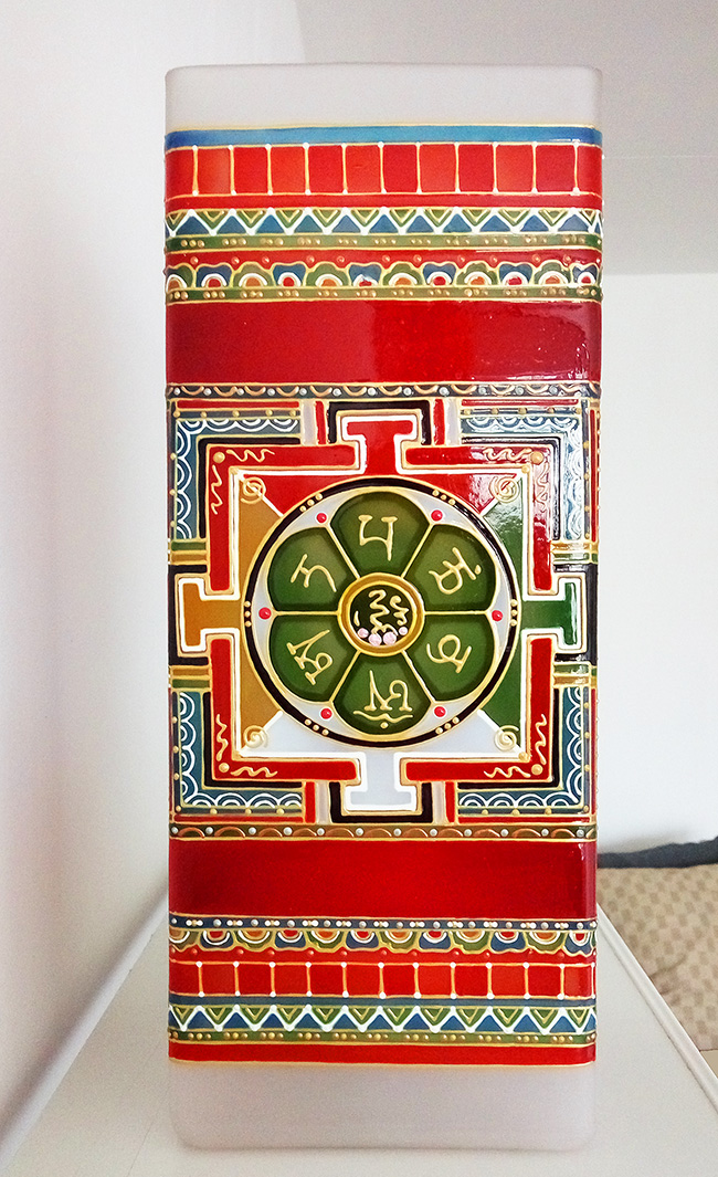 Светильник с тибетскими мандалами